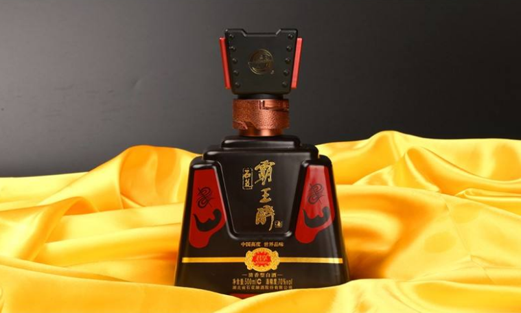 中国公认较好喝的白酒有哪些？这六款白酒进行评比测验