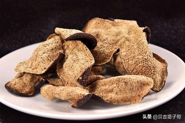 大料是什么调料，五香，八角，茴香，是不是同一种香料？