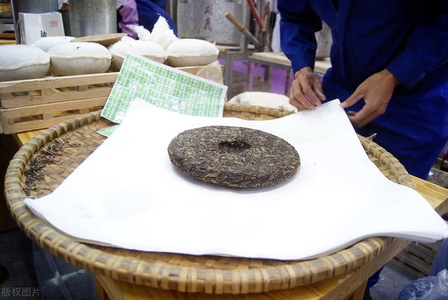 普洱是什么茶 普洱茶属于什么茶？普洱算啥茶？