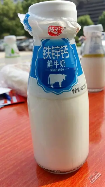 鲜牛奶哪个品牌好 鲜牛奶哪种好？哪个牌子鲜奶好喝？